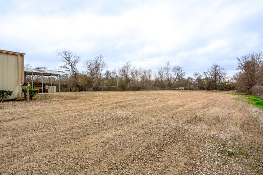 More Photos Of 14410 Mary Jane Ln, Tomball Office For Sale