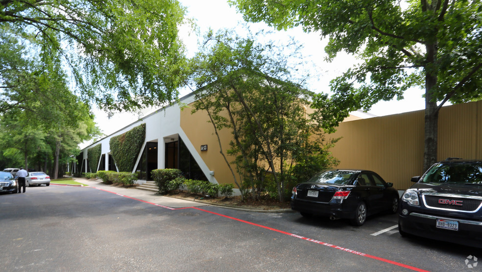 Primary Photo Of 410 S Trade Center Pky, The Woodlands Flex For Lease