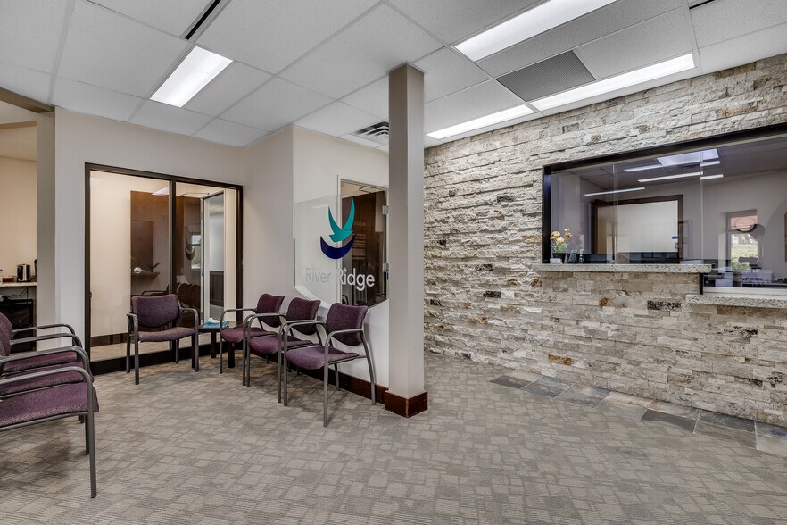 More Photos Of 4555 Erin Dr, Eagan Office For Lease