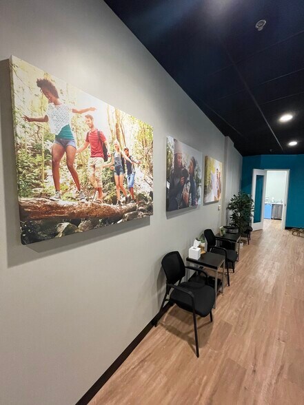More Photos Of 5860-5990 Sashabaw Rd, Independence Township Storefront For Lease