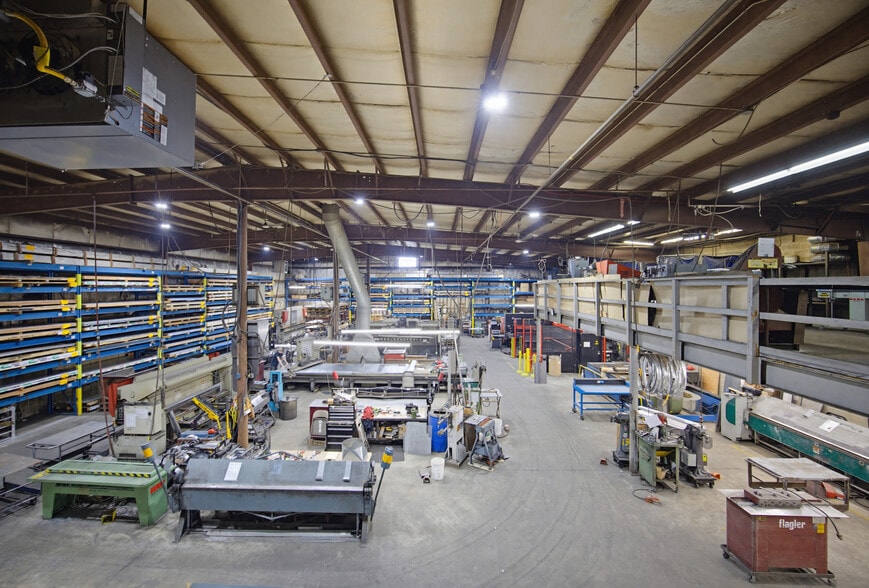 More Photos Of 17940 Roan Pl, Surrey Manufacturing For Sale