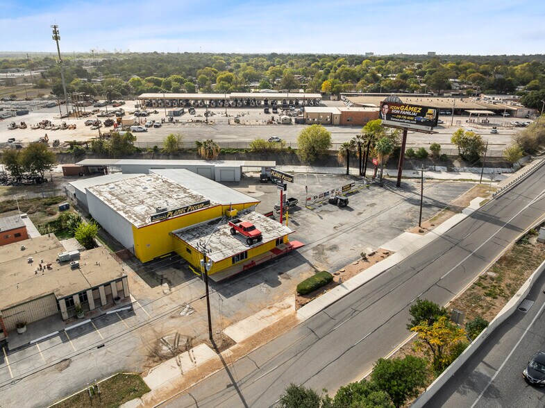 More Photos Of 2238 NW Loop 410 Fwy, San Antonio Auto Repair For Sale