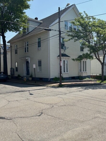 More Photos Of 80 Wilson St, Portland Apartments For Sale