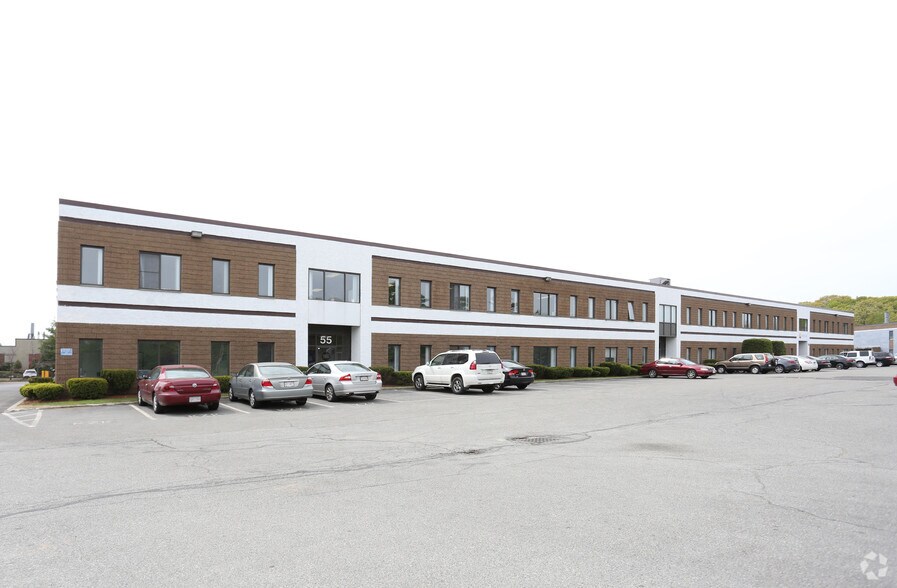 More Photos Of 55 6th Rd, Woburn Flex For Sale