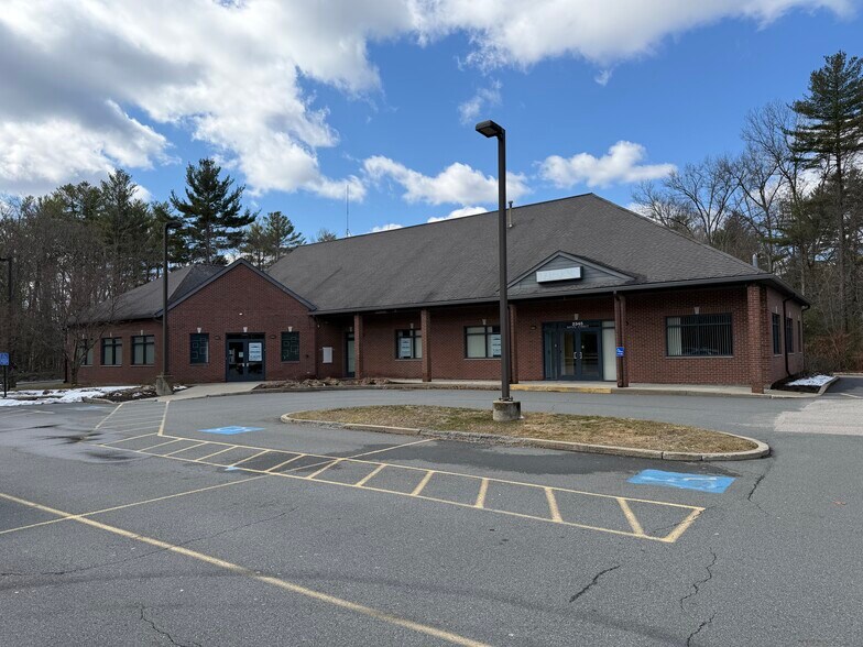 More Photos Of 2345 Main St, Tewksbury Freestanding For Lease