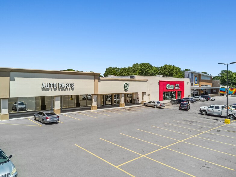 More Photos Of 2200-2296 Morse Rd, Columbus Unknown For Lease