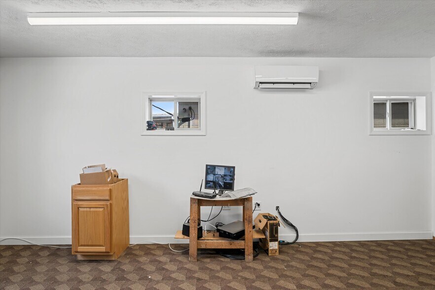 More Photos Of 309 Main St, Emlenton General Retail For Sale