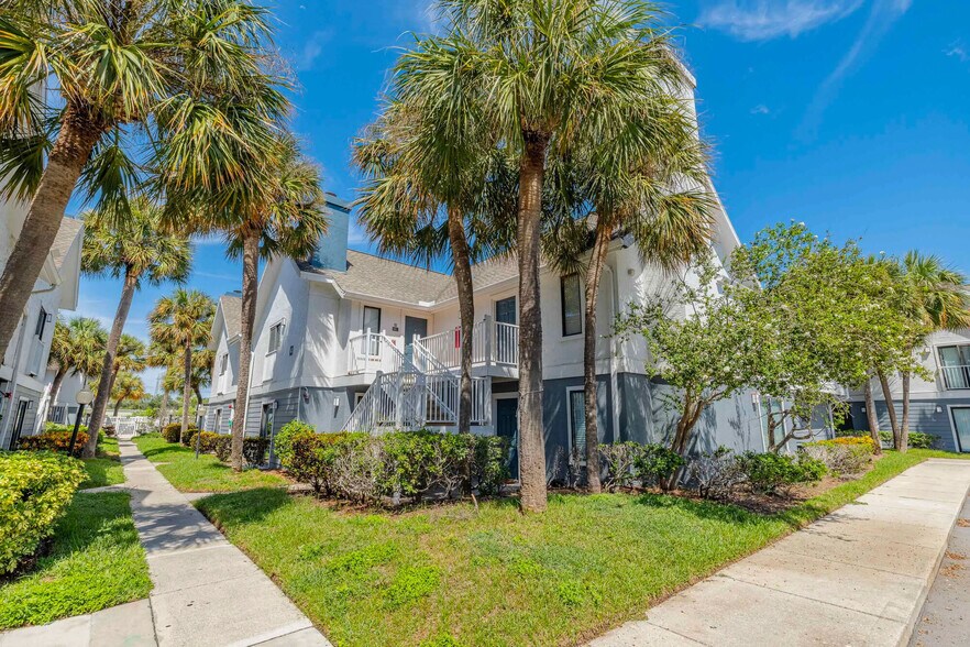 More Photos Of 13200 49th St N, Clearwater Apartments For Lease