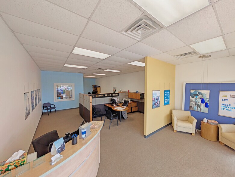 More Photos Of 25445 S Pheasant Ln, Channahon Storefront For Lease