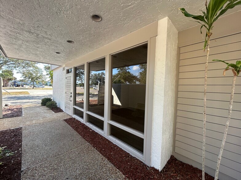 More Photos Of 101 San Marco Dr, Venice Medical For Lease