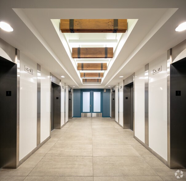 More Photos Of 715 Peachtree St NE, Atlanta Office For Lease