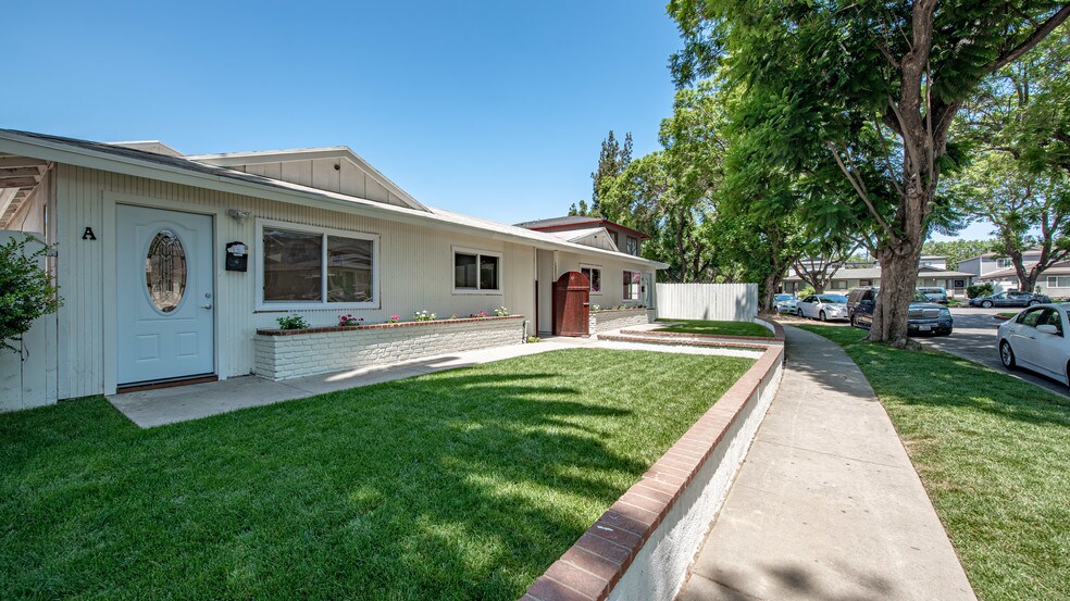 More Photos Of 2117 Teri Pl, Fullerton Apartments For Sale