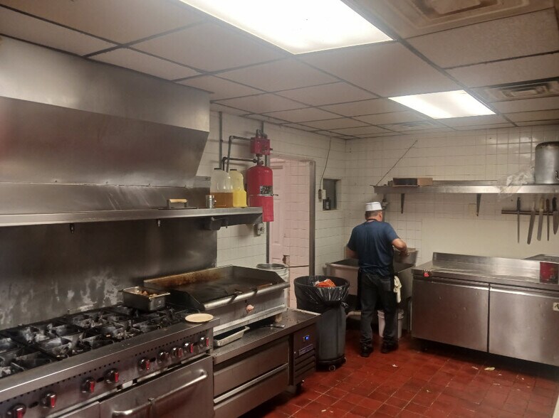 More Photos Of 3460 Cypress Mill Rd, Brunswick Restaurant For Sale