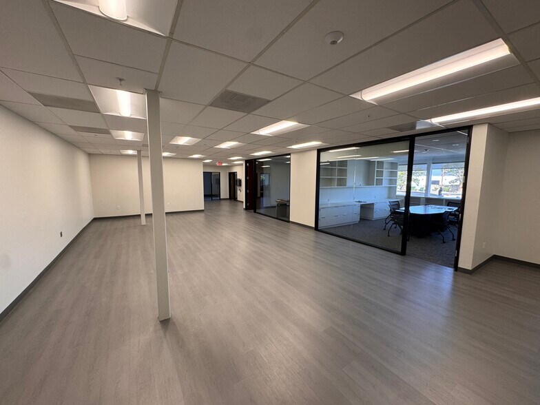 More Photos Of 3220 Blume Dr, Richmond Office For Sale