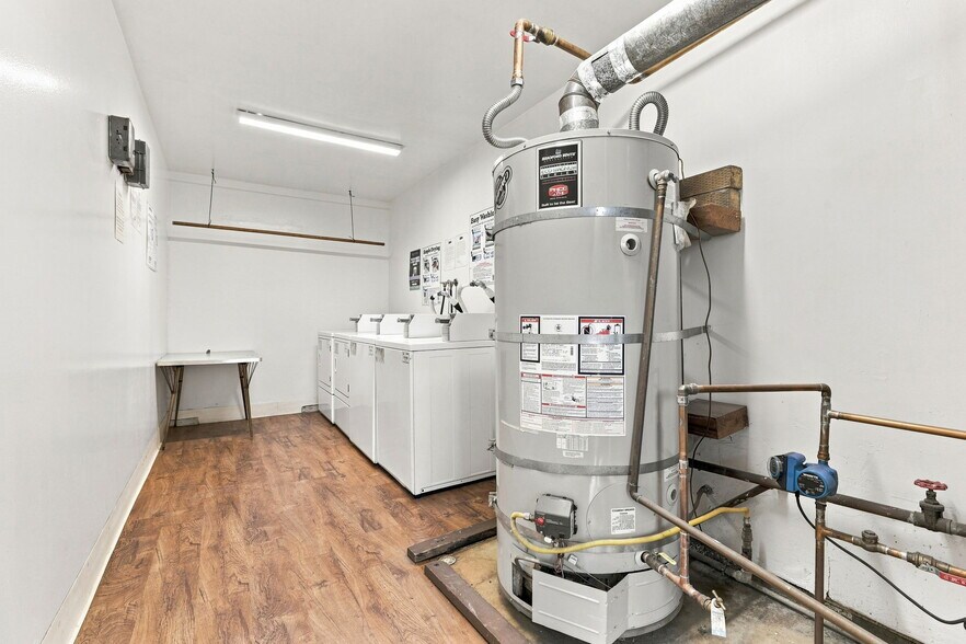 More Photos Of 527 Walker Dr, Mountain View Apartments For Sale