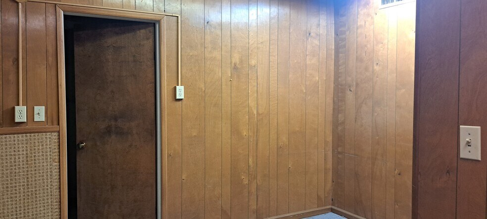 More Photos Of 1519 6th St, Bakersfield Office Residential For Sale