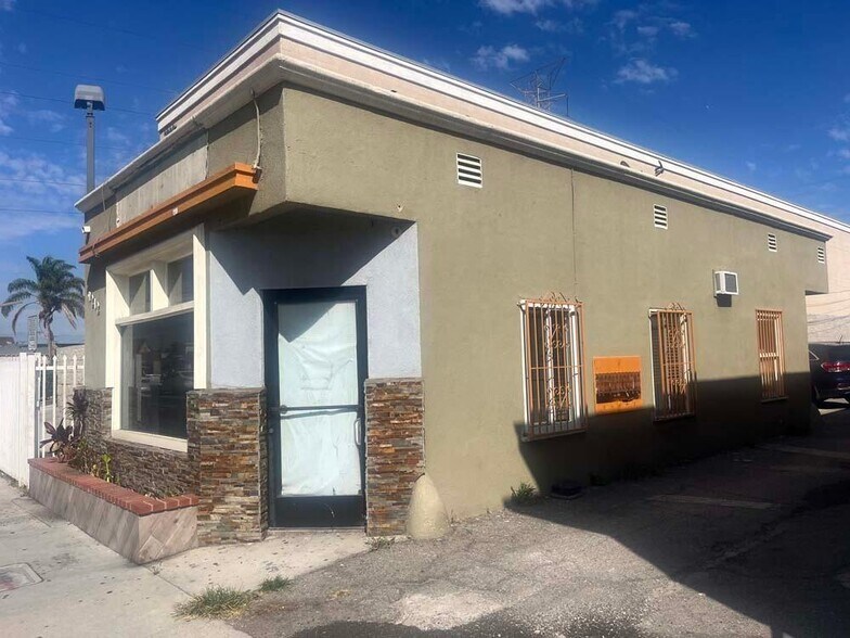 More Photos Of 9212 California Ave, South Gate Office For Sale