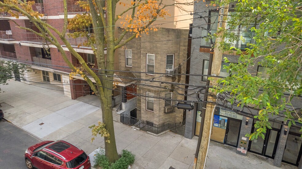 More Photos Of 21-12 31st ave, Astoria Apartments For Sale