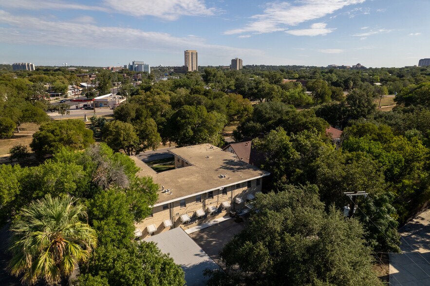 More Photos Of 118 Funston Pl, San Antonio Apartments For Sale