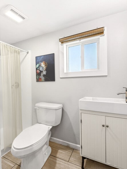 More Photos Of 13301 56th Ave S, Seattle Apartments For Sale