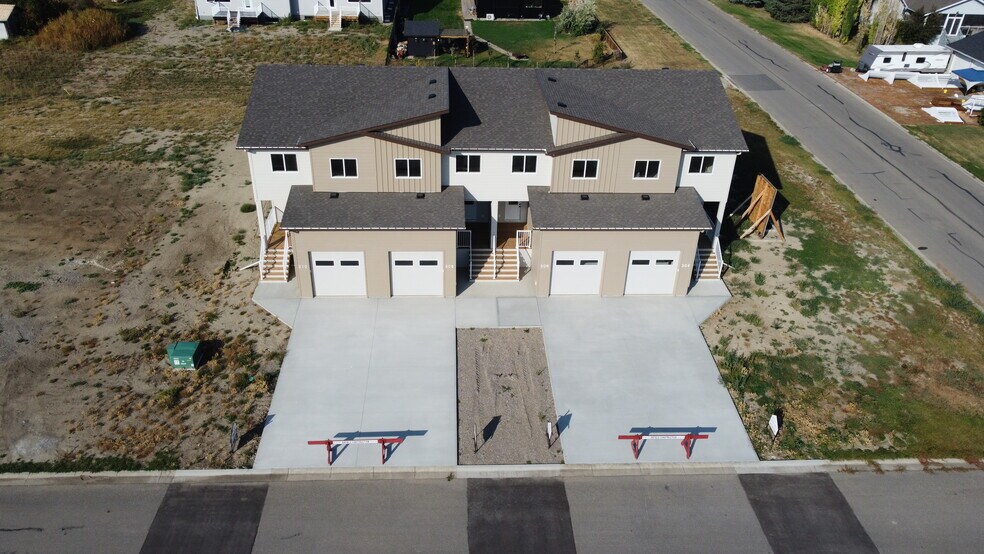 More Photos Of 304 50 w, Raymond Multifamily For Sale