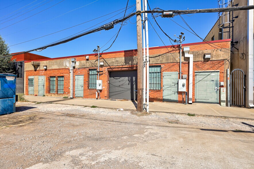 More Photos Of 706-708 W Sheridan Ave, Oklahoma City Office For Lease
