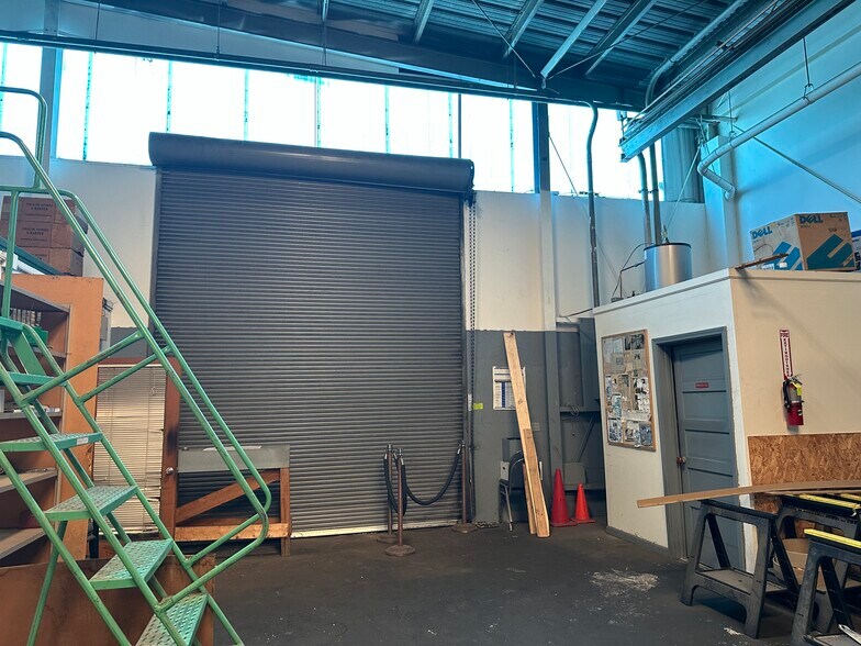 More Photos Of 1475 Yosemite Ave & 1450 Armstrong Ave, San Francisco Manufacturing For Lease