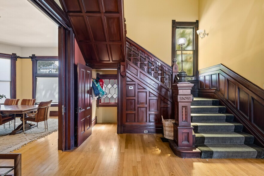 More Photos Of 1833 Clinton Ave, Alameda Apartments For Sale