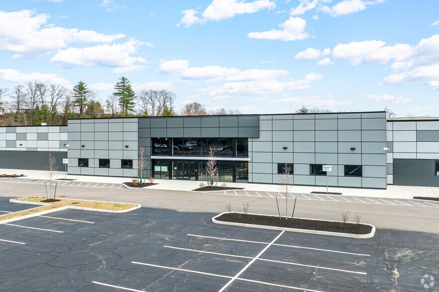 Primary Photo Of 196 E Main St, Milford Light Manufacturing For Sale