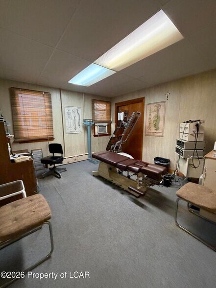 More Photos Of 71 N Kennedy St, Mcadoo Office For Sale