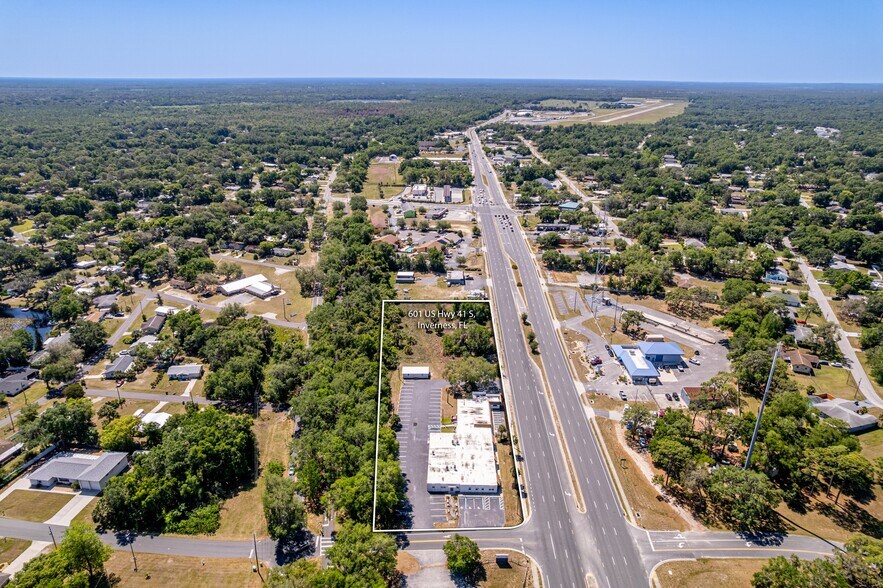 More Photos Of 601 S Us-41, Inverness Medical For Sale