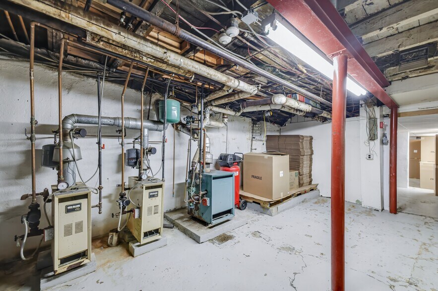 More Photos Of 6813 Park Ave, Guttenberg Storefront Retail Residential For Sale