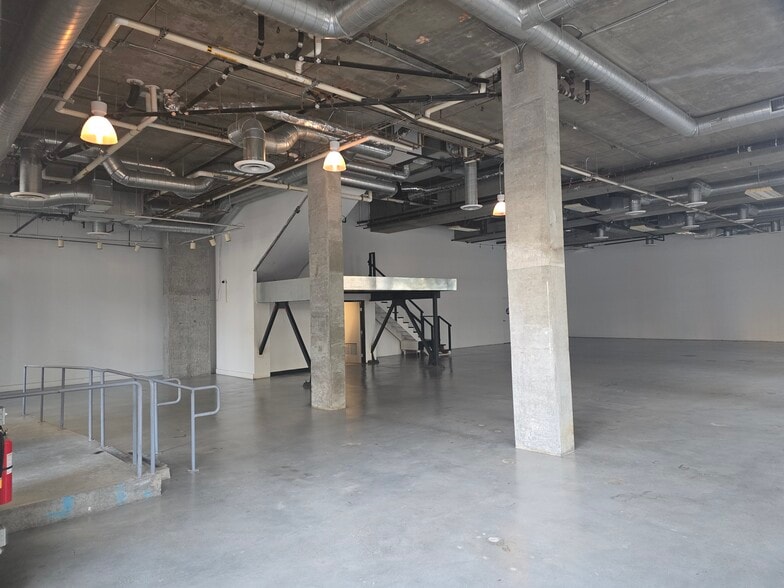 More Photos Of 390 11th Ave, San Diego Apartments For Sale