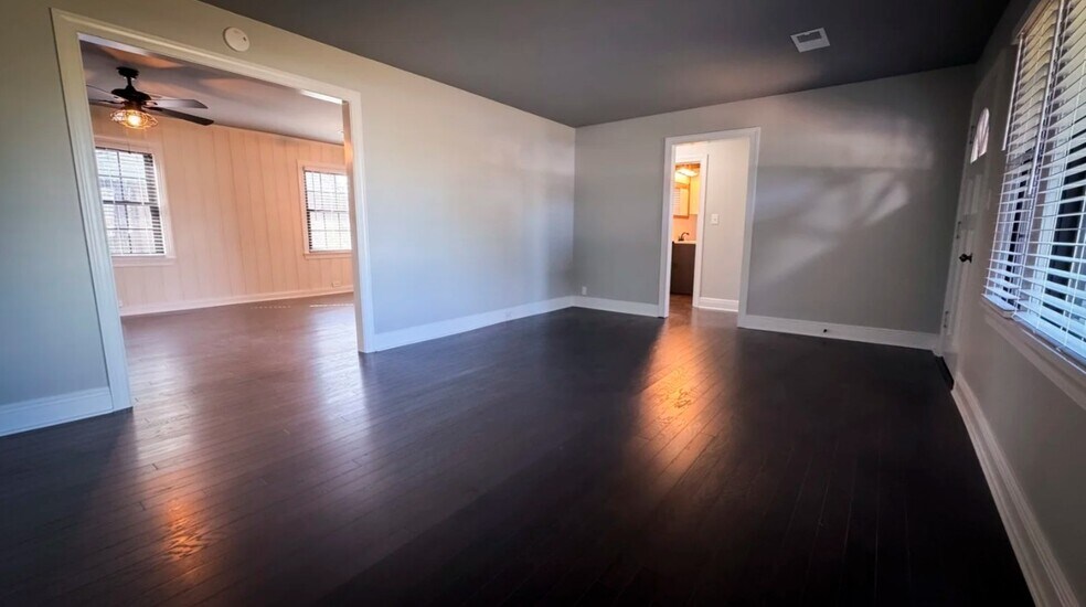 More Photos Of 102 Elmwood Dr, Lebanon Loft Creative Space For Lease