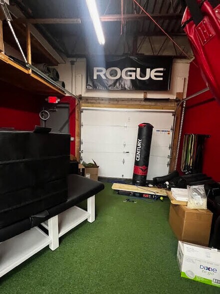 More Photos Of 110 Halstead St, Rochester Warehouse For Lease