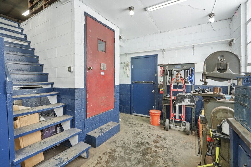 More Photos Of 184 Main St, Unadilla Specialty For Sale