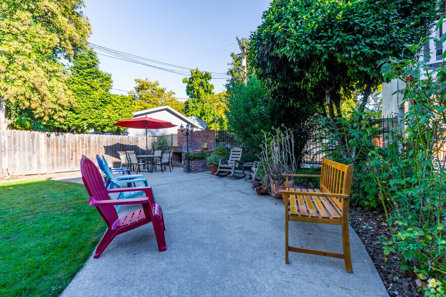 More Photos Of 2811 F St, Sacramento Apartments For Sale