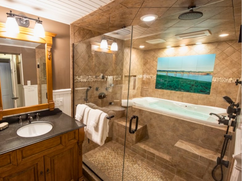 More Photos Of 571 Main St, Ogunquit Hospitality For Sale