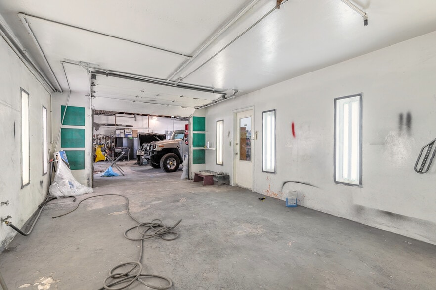 More Photos Of 635 Carswell Ave, Holly Hill Auto Repair For Sale