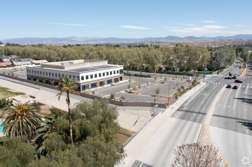 More Photos Of 25425 Orchard Village Rd, Santa Clarita Medical For Sale