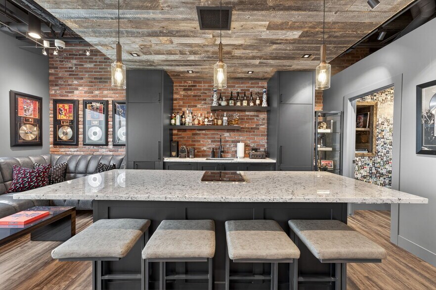 More Photos Of 1750 120 Av NE, Calgary Warehouse For Sale