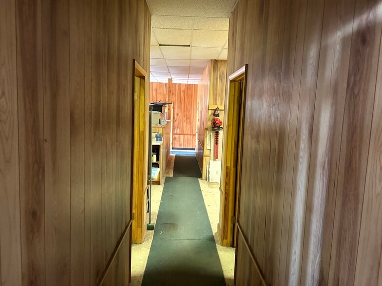 More Photos Of 101 Erie St, Amsterdam Warehouse For Sale