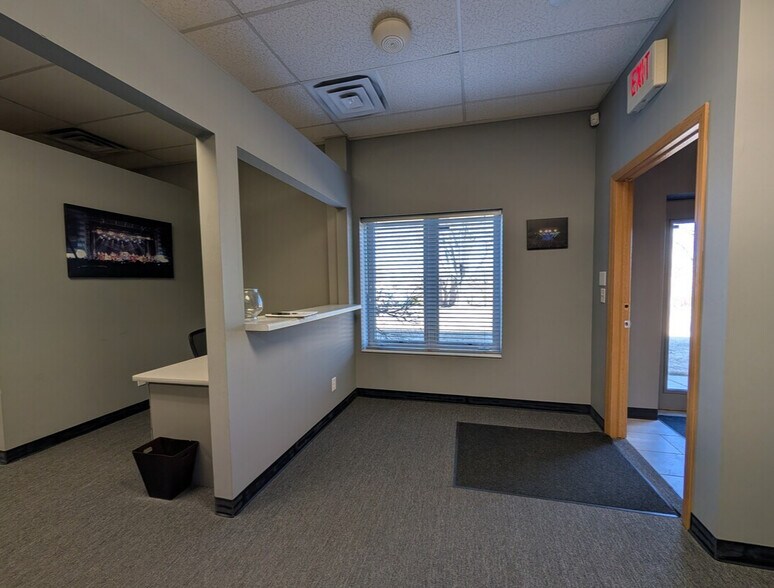 More Photos Of 4787 Hydraulic Rd, Rockford Manufacturing For Sale