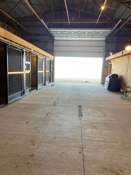 More Photos Of 7361 Zane Trail Rd, Circleville Horse Stables For Sale