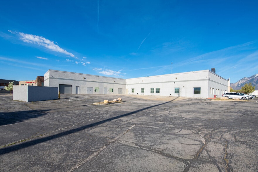 More Photos Of 10808 S 300 W, South Jordan Office For Sale