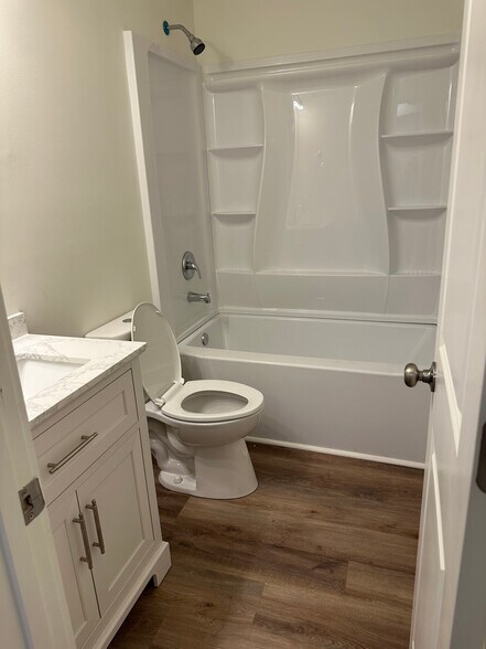 More Photos Of 125 Jones St, Blue Ridge Apartments For Sale