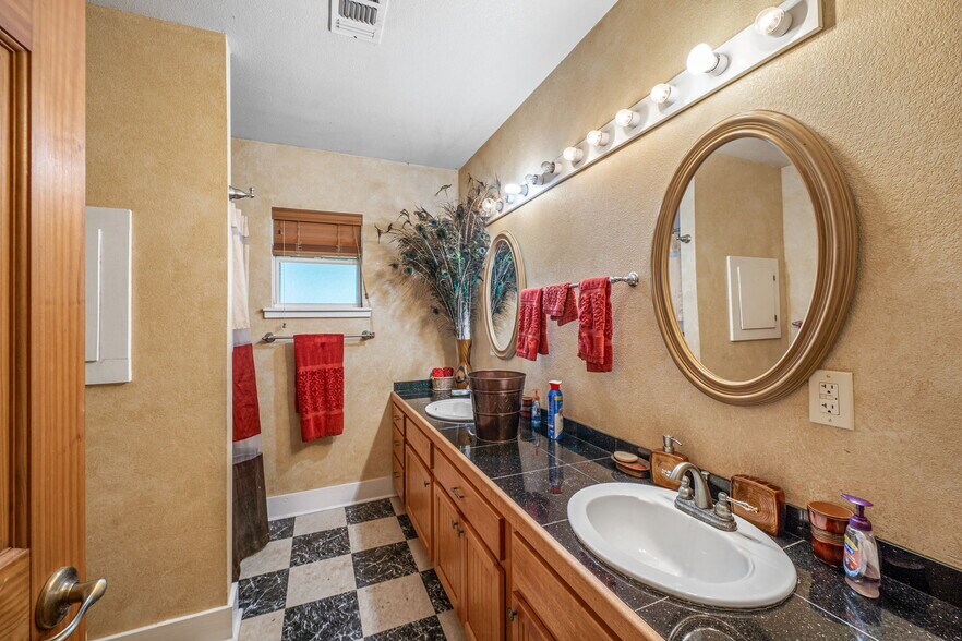 More Photos Of 1551 N Windy Knoll Dr, Devine Land For Sale