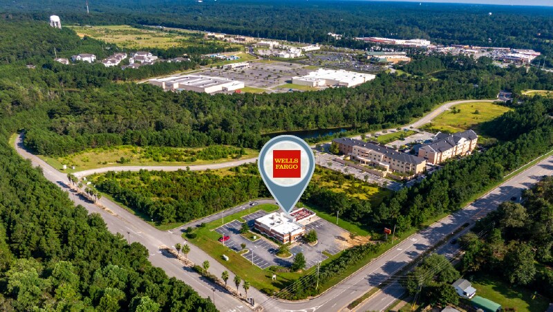 More Photos Of 10000 Town Center Ave, Spanish Fort Bank For Lease