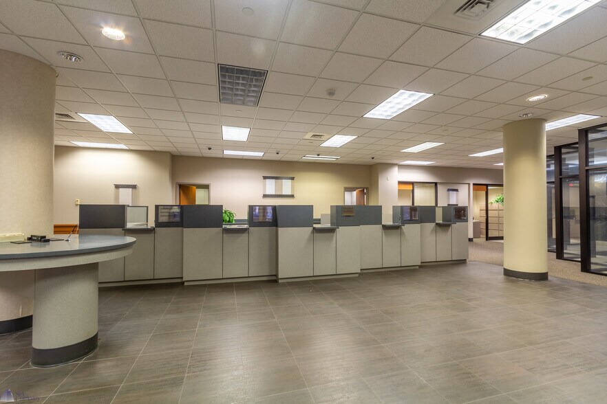 More Photos Of 100 S 4th St, Paducah Office For Lease