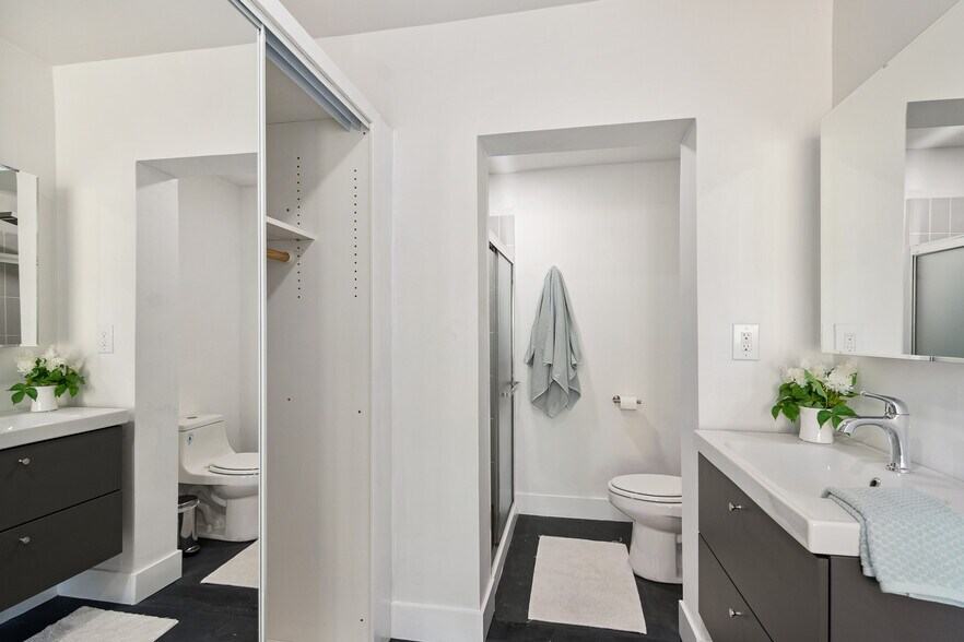 More Photos Of 7501 Linley Ln, Canoga Park Specialty For Sale